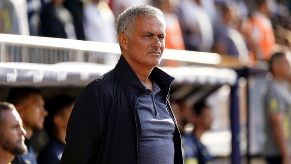 Mourinho'dan Okan Buruk'a gönderme!