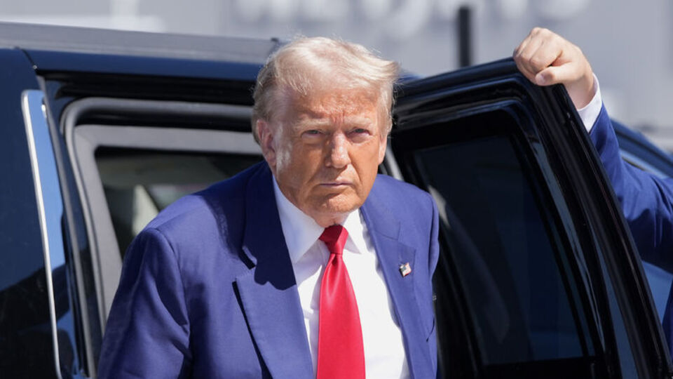 Silah sesleri duyuldu! "Trump güvende"