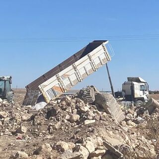  Akıma kapılan kamyon sürücüsü öldü