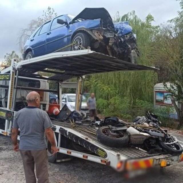Otomobille motosiklet çarpıştı: 1 ölü