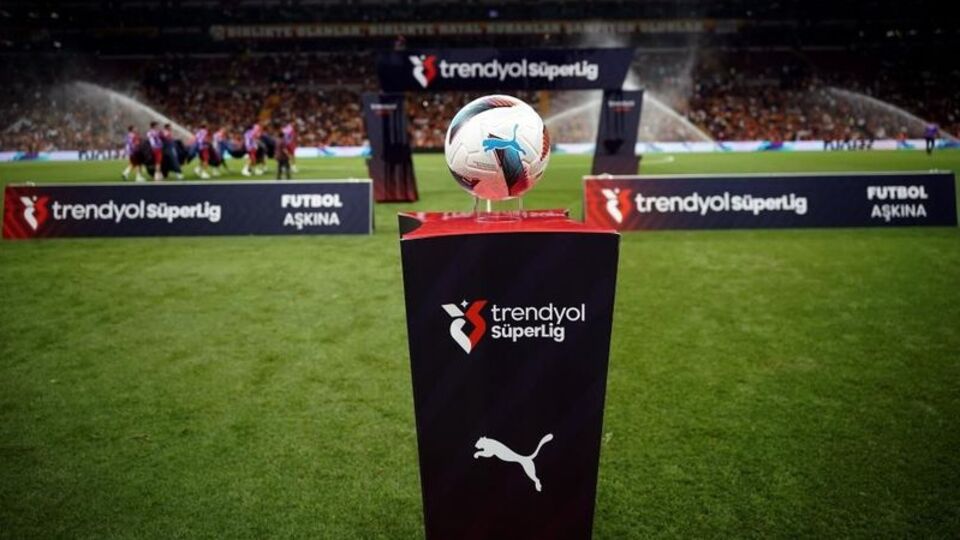 Süper Lig'de erteleme maçları oynanacak