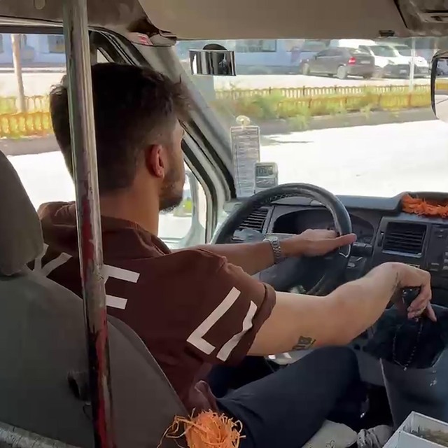 Kural tanımayan minibüs sürücüsünün ehliyeti daimi olarak iptal edildi