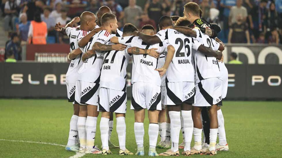 Beşiktaş duvarı aşamadı!