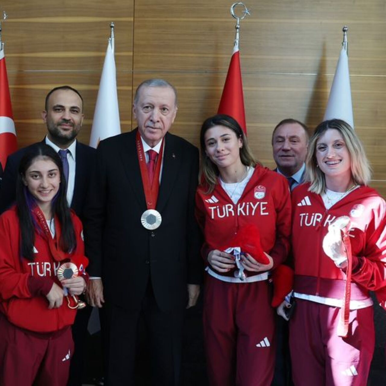 Erdoğan, Paralimpik sporcuları kabul etti