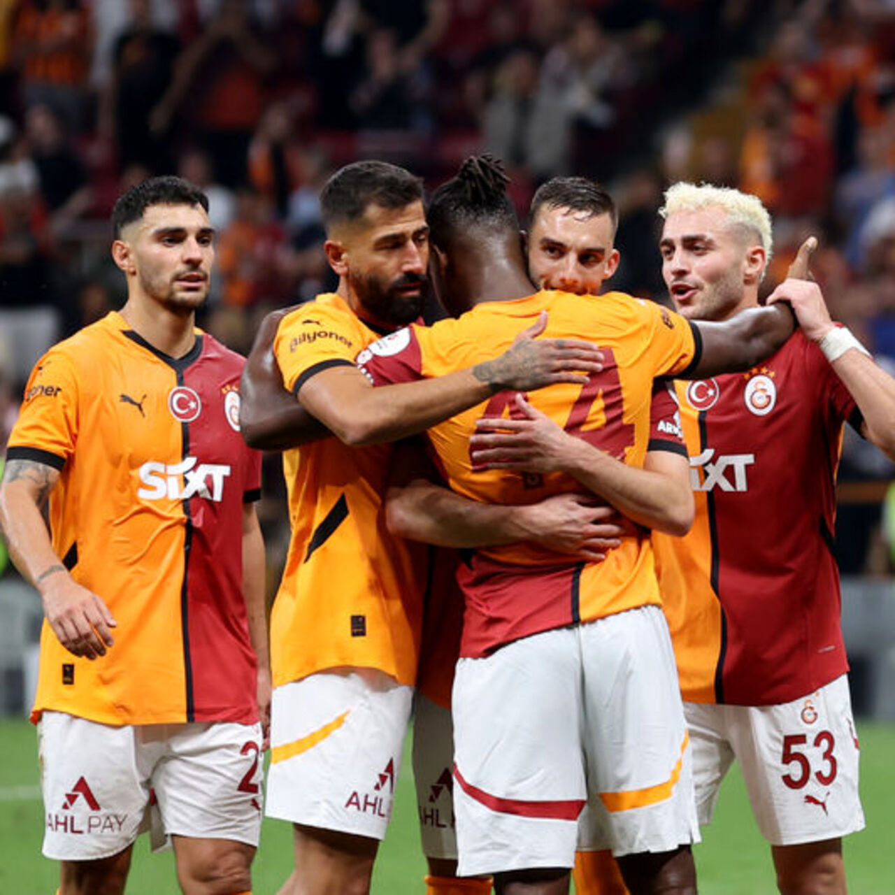 Galatasaray, ligde 5'te 5 yaptı!