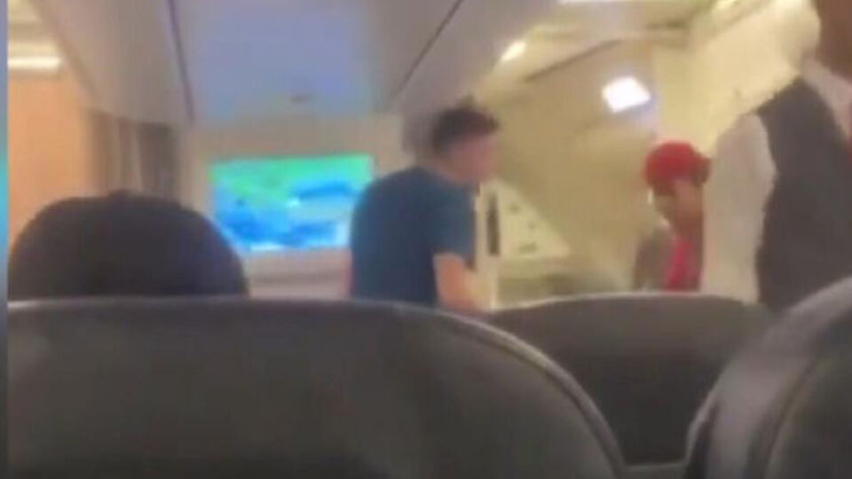 THY uçağında olay çıkaran yolcu tutuklandı