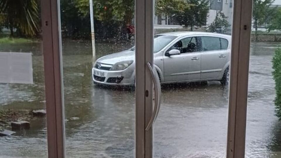 Giresun'da sağanak hayatı olumsuz etkiledi