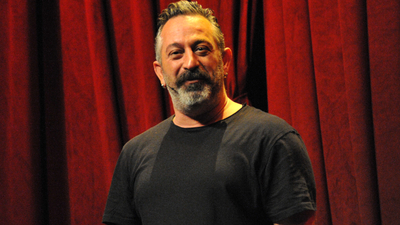 Cem'e gülmenin ücreti 250 Euro