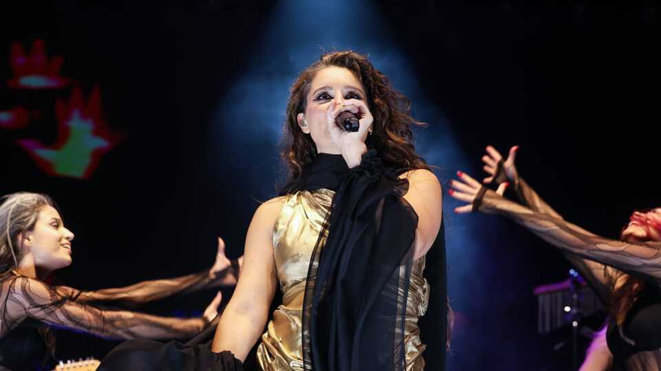 Cuma İş Çıkışı'nda Atiye sahnedeydi