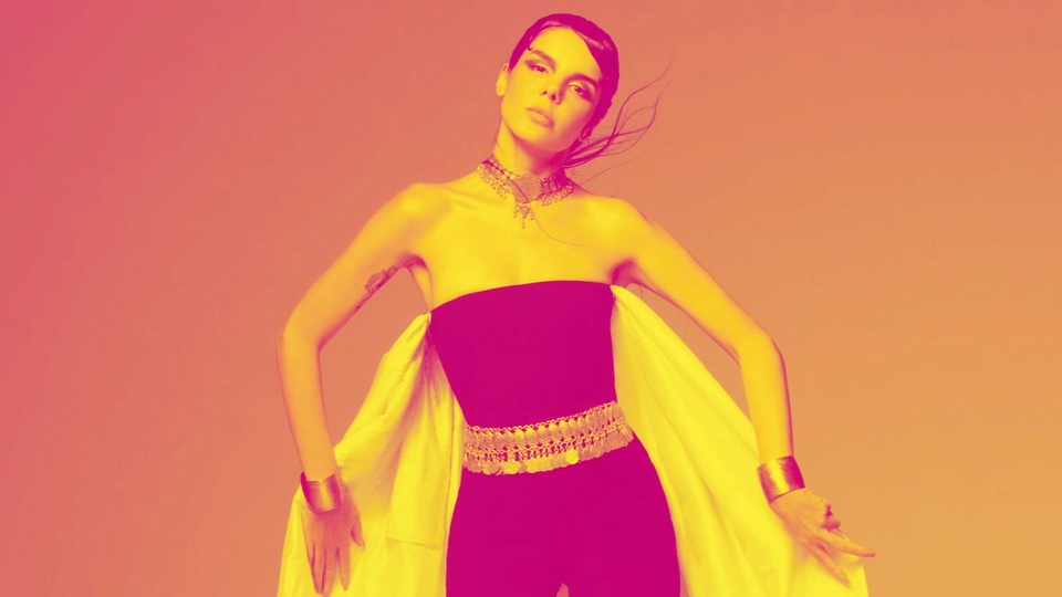 Gaye Su Akyol 'Bahçe'de