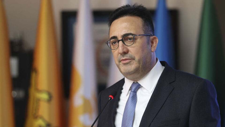 İlker Aycı'nın yeni adresi Oman Air oldu