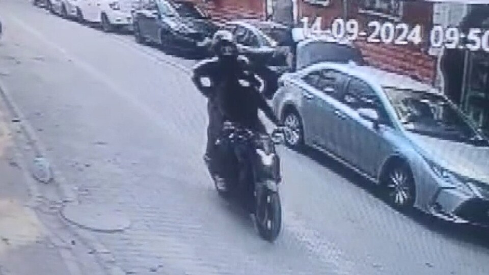 Motosikletli haraç çetesi ortalığı savaş alanına çevirdi!