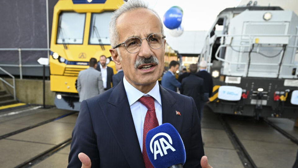 Bakan Uraloğlu: Hızlı treni yaymak istiyoruz