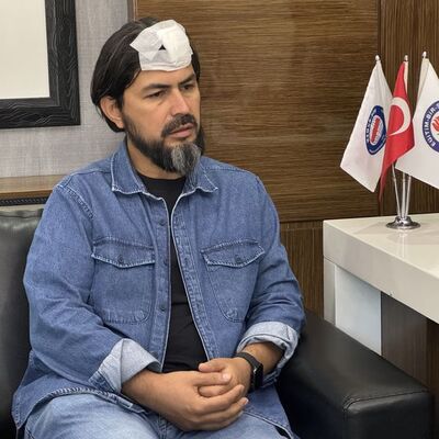 Öğrenci velisi öğretmeni delgeçle dövdü!