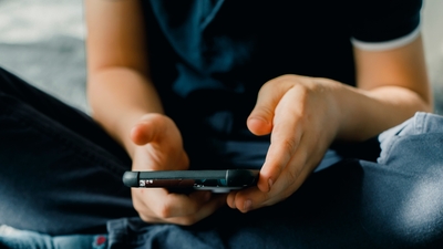 Çocukların sosyal medyada "problemli davranışları" 2018-2022'de yüzde 4 artış gösterdi