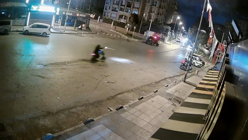 Planlı saldırılarda motosiklet kullanılıyor! Son hedef Serhat Akın oldu!