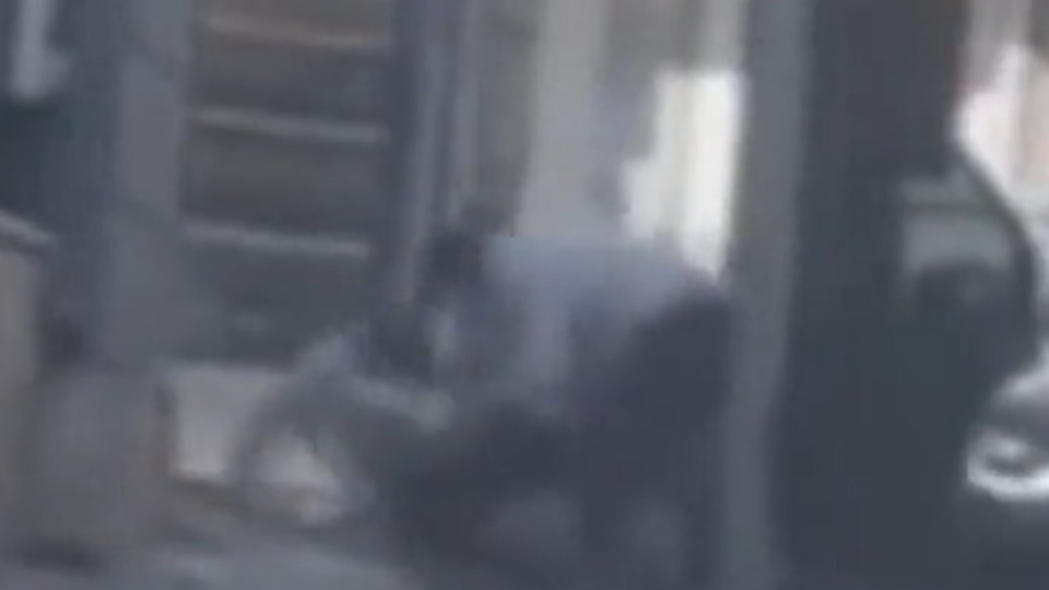 Karakol önünde kanlı kavga!