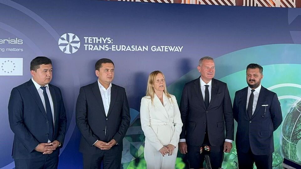 'Orta Koridor'u buluşturan toplantı