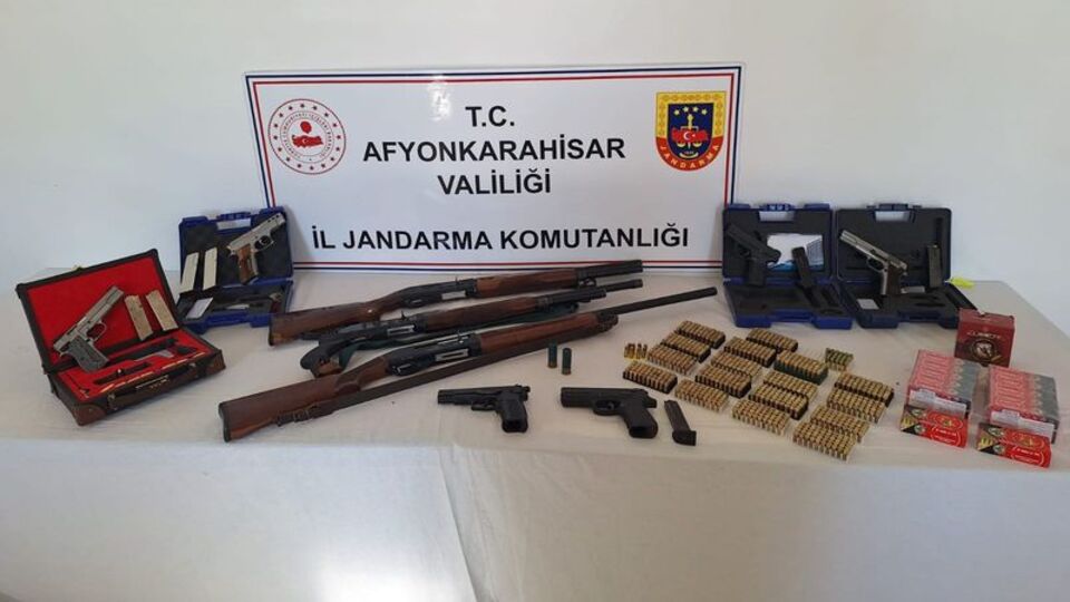 Afyonkarahisar'da düğün magandaları yakalandı
