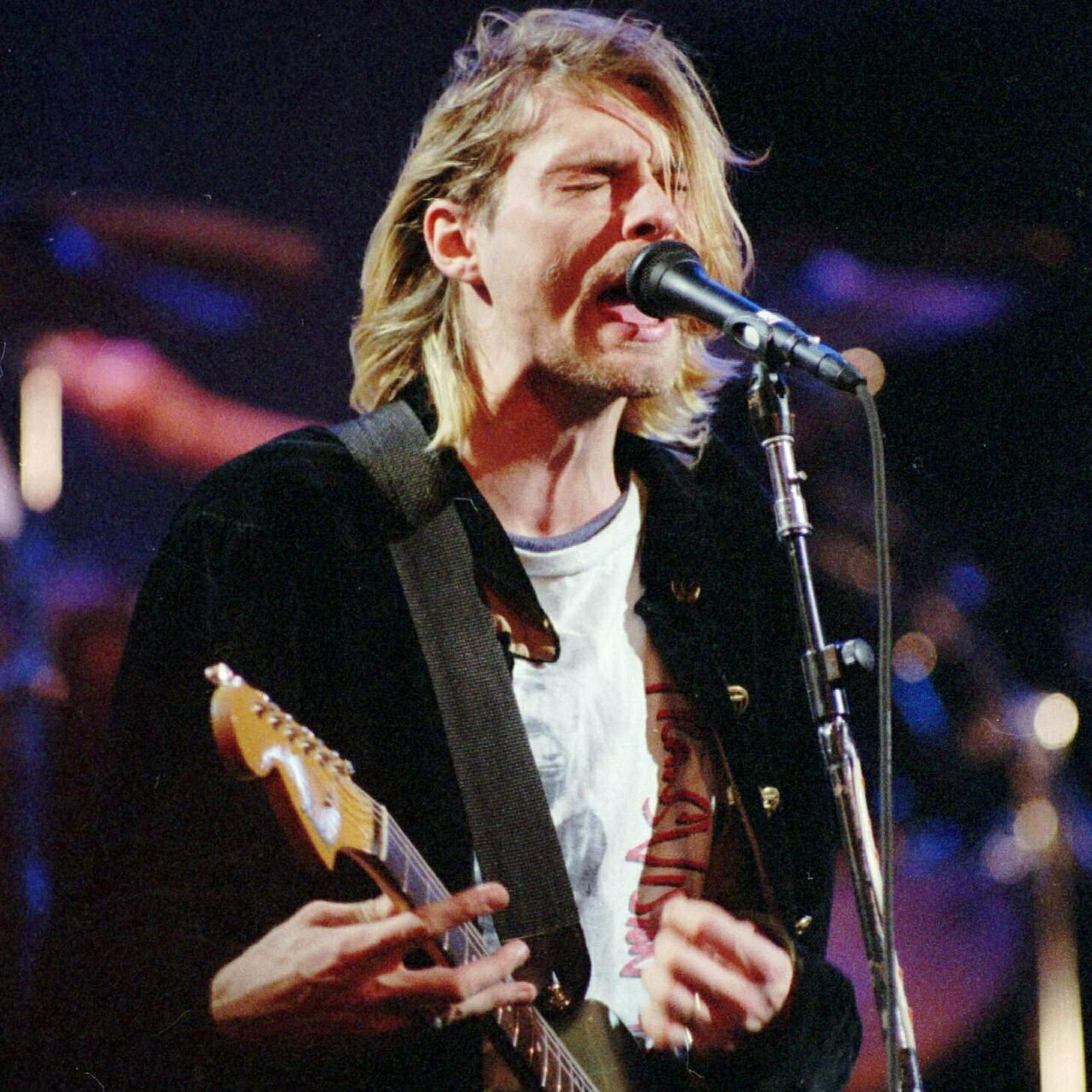 Kurt Cobain'in torunu oldu