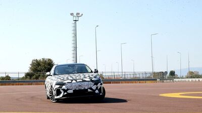 Bakan Kacır Togg'un sedan modelini test etti