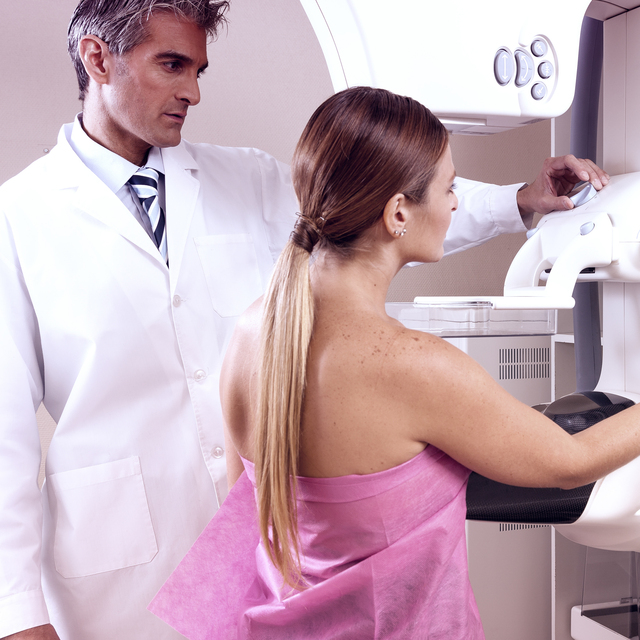 Mamografi çektirmek kanser yapar mı?