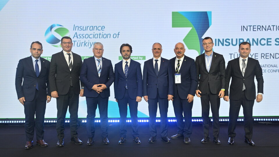 Uluslararası Sigorta Zirvesi sürüyor