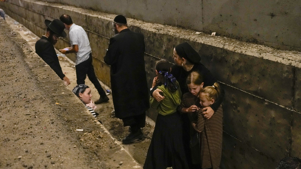 İran yüzlerce füze attı: 70 dakikalık sığınak uyarısı!