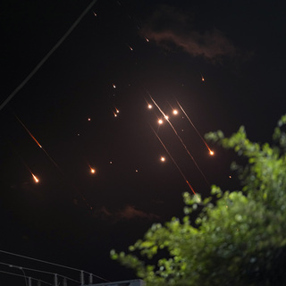  İran hipersonik füze ile vurdu