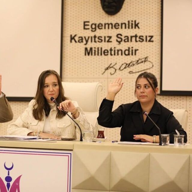 Şehzadeler ile Çeşme kardeş ilçe oldu
