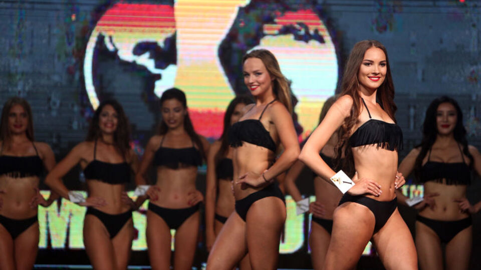 Güzellik yarışmaları, kadınlar üzerinde güzellik baskısı oluşturuyor