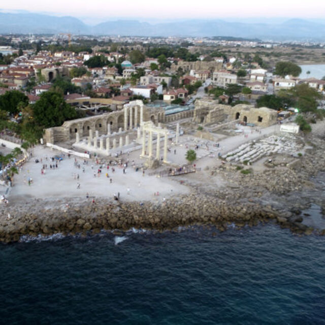  Yüzyıllar sonra ayağa kalktı