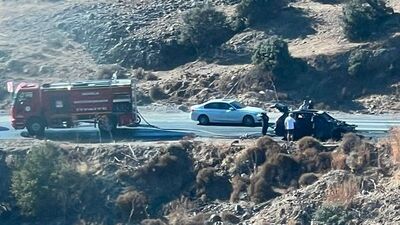 Seyir halindeki cip alev aldı