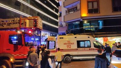 6'ncı kattan manavın brandasına düştü