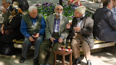 DİSK-AR: Türkiye emeklilere en az harcama yapan ülkelerden biri