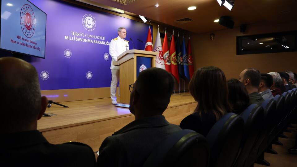 MSB: TSK, tüm tehlikeleri bertarafa muktedirdir