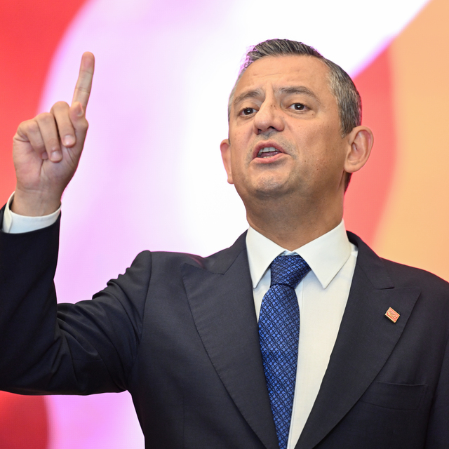 Erken seçim ve adaylık açıklaması