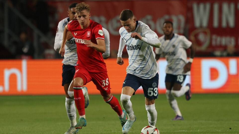 Hollanda'dan 1 puanla dönüyoruz!