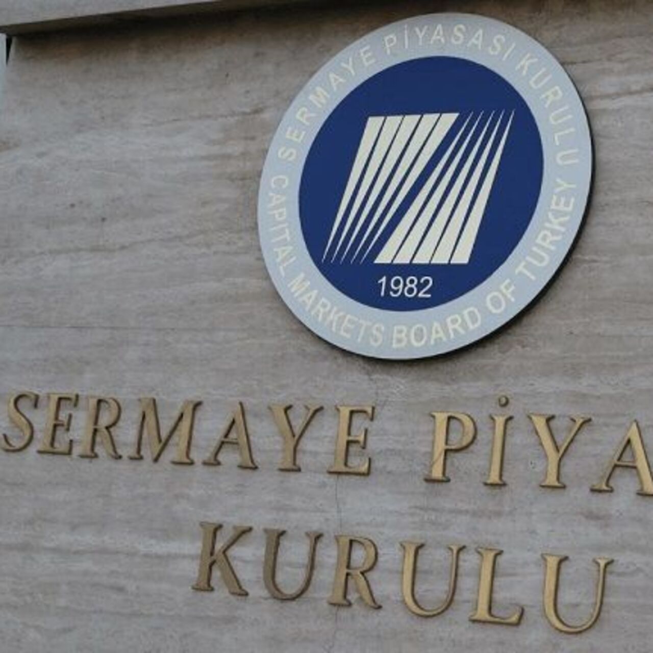 SPK 2 şirketin sermaye artırımını onayladı