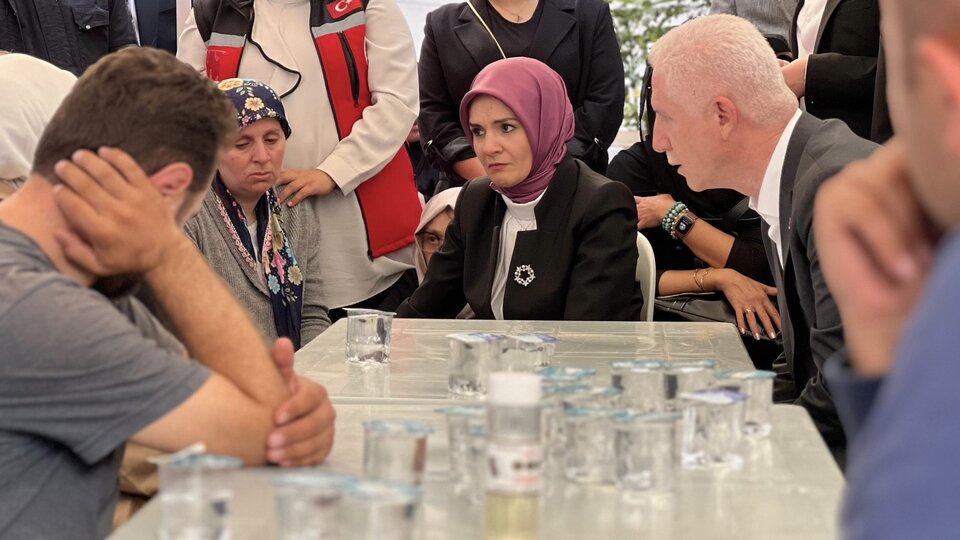 Bakan Göktaş'tan taziye ziyareti