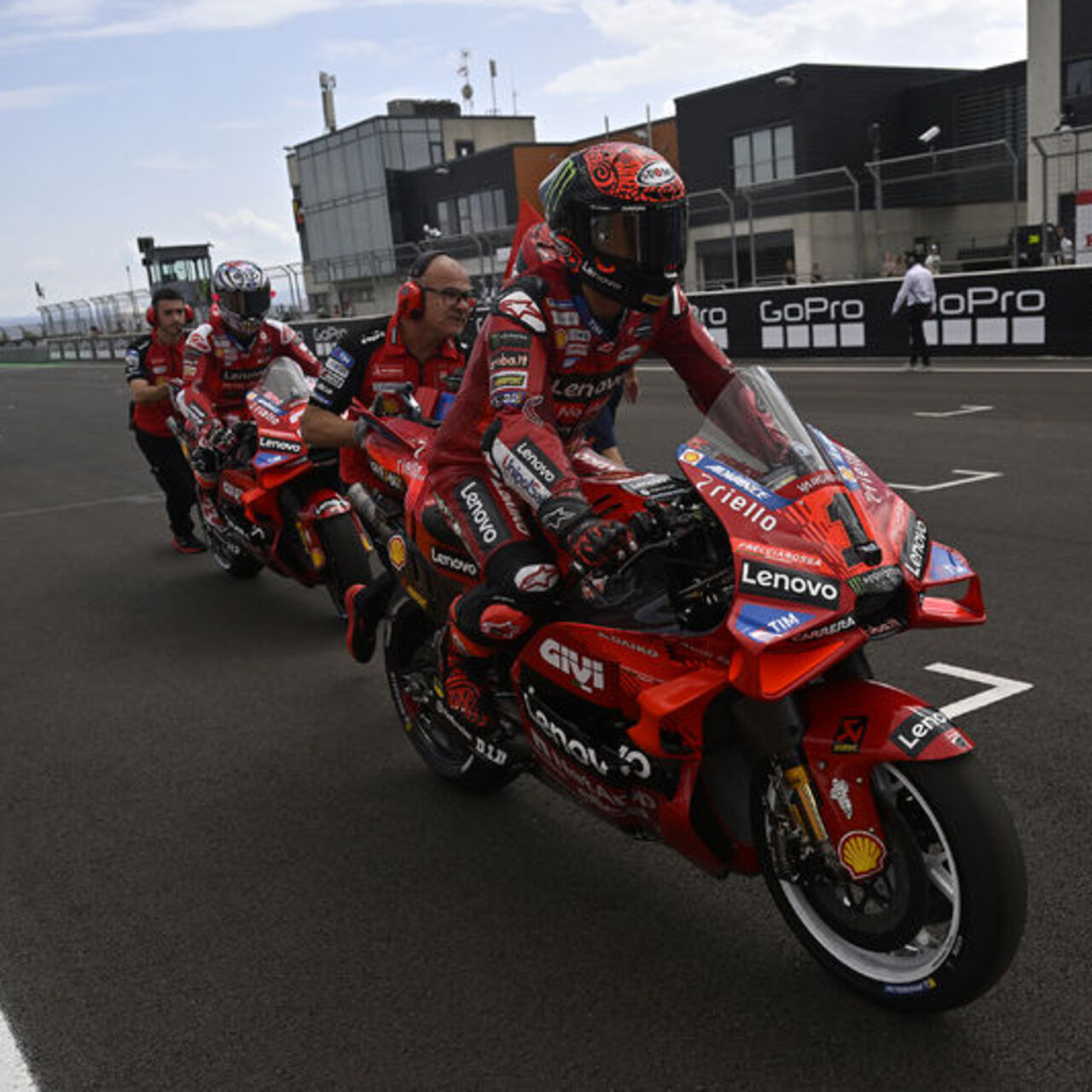 Japonya GP'sinde zafer Bagnaia'nın!