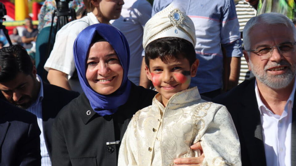 AK Parti'den sünnet şöleni