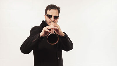 Caz ve Türk Müziği'nin kesişim noktası: Mehmet Ali Sanlıkol