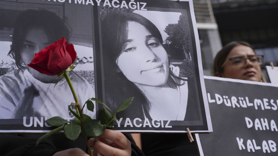 Kadın cinayetleri protesto edildi