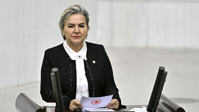 Nimet Özdemir CHP'ye katılıyor