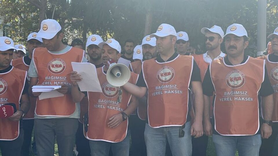 Yalova Belediyesi'nde 100 memur iş bıraktı