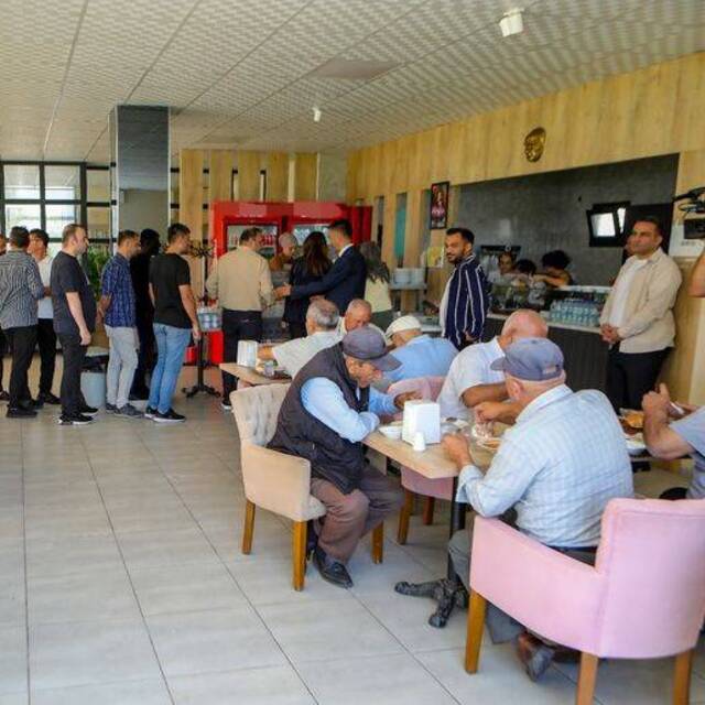 Bayraklı'da "Askıda Yemek" uygulaması