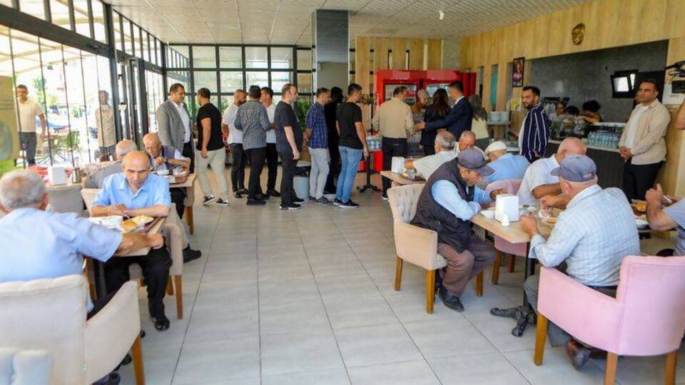 Bayraklı'da "Askıda Yemek" uygulaması