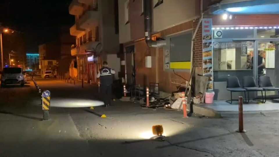 17 yaşındaki genç silahlı çatışmada ağır yaralandı