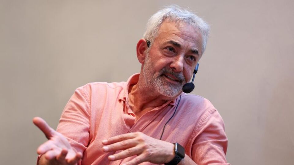 Aslantuğ'dan öz eleştiri